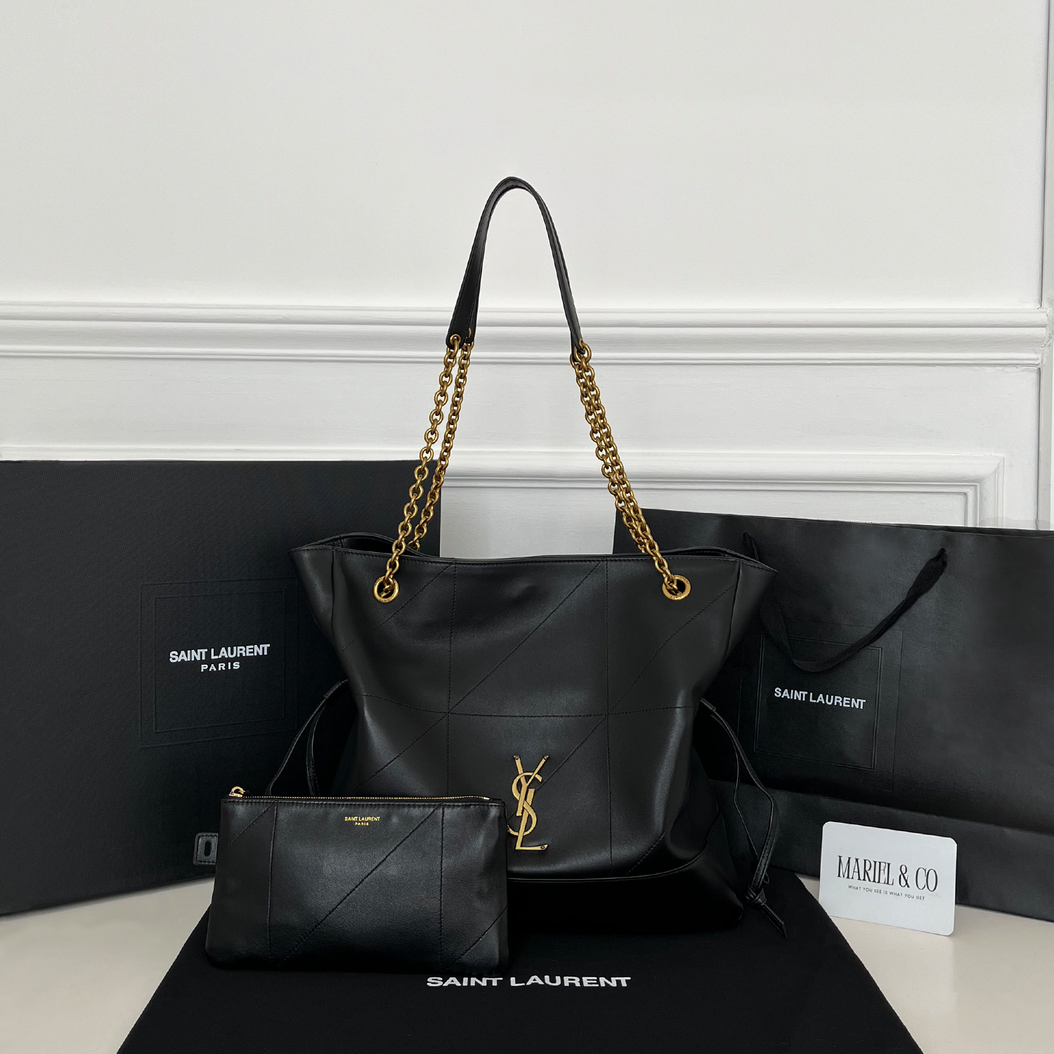 SHOPPING BAG MEDIUM, LAMBSKIN – BLACK